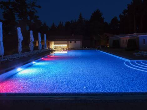 Lumière piscine Lévis Saint-Nicolas